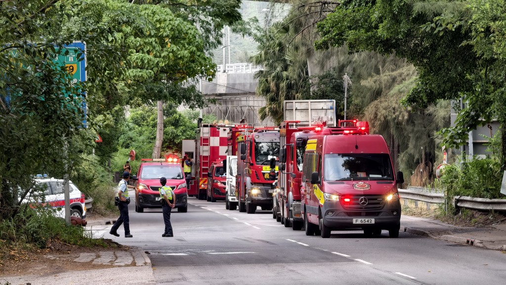 是次行動消防共派出54輛消防車、5輛救護車,以及223名消防及救護人員。 是次行動消防共派出54輛消防車、5輛救護車,以及223名消防及救護人員。