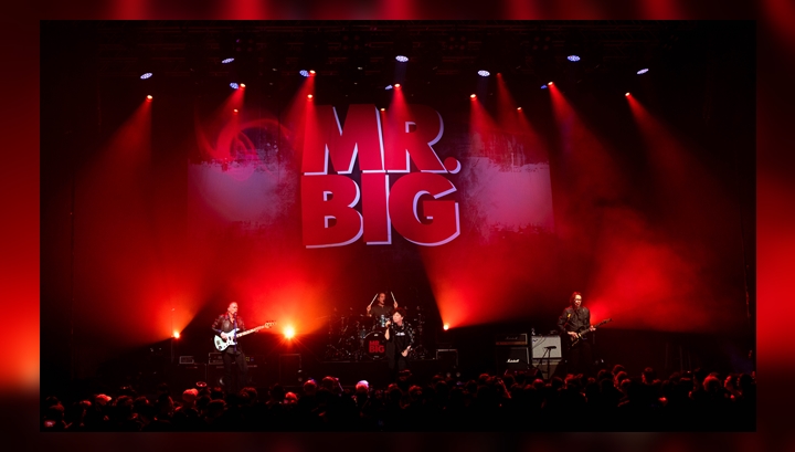 殿堂級搖滾組合MR.BIG最後巡唱 大讚香港粉絲Beautiful又做心心手勢