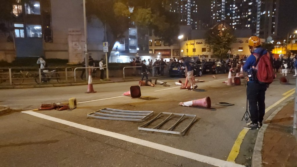 示威者堵塞馬路