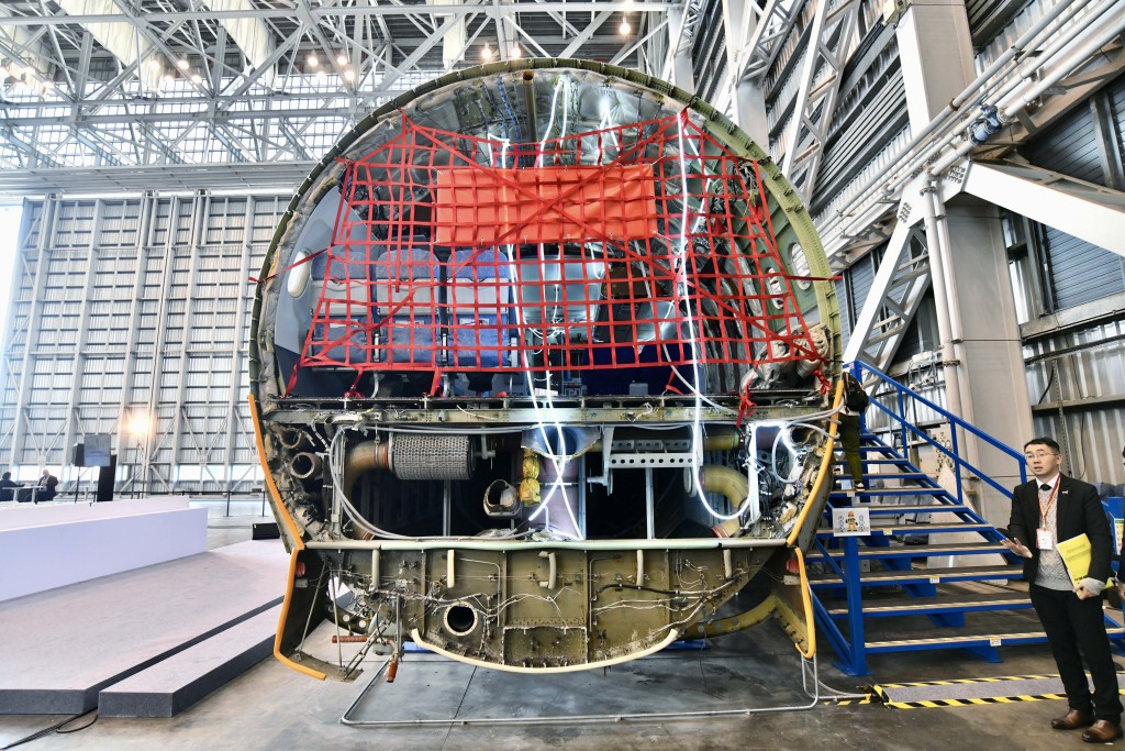 學院已設有一個由真實飛機改裝而成的培訓機艙，讓學員在真實環境中學習拆解及維修各樣系統。資料圖片