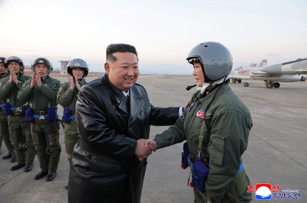 金正恩出席北韓空軍80週年紀念活動。路透社