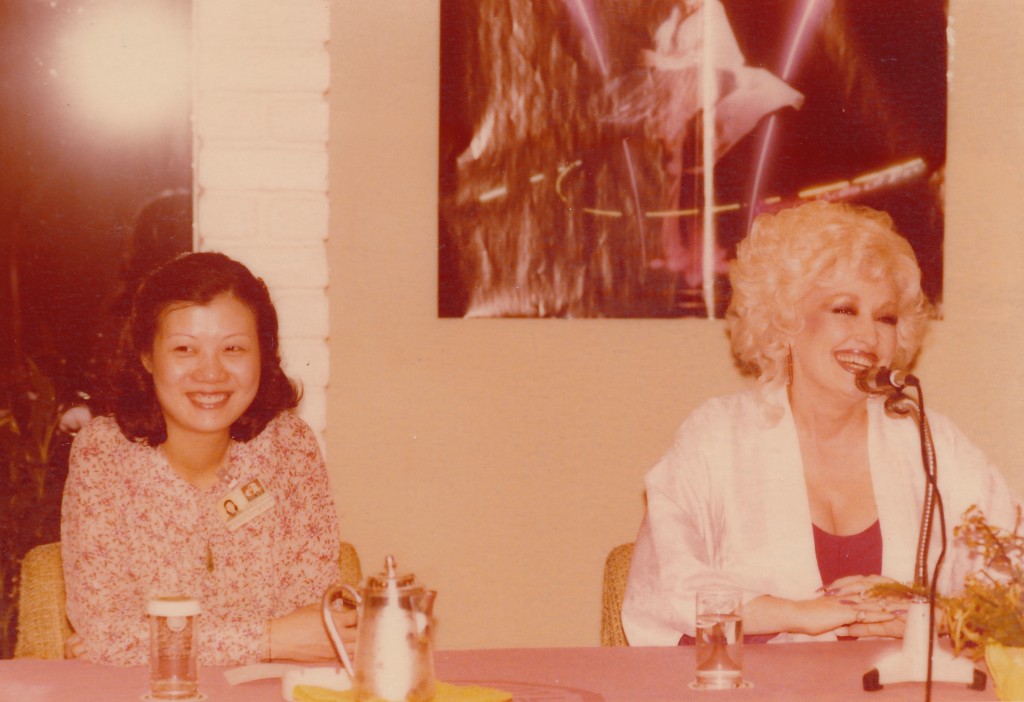 1979搞Dolly Parton香港演唱会。