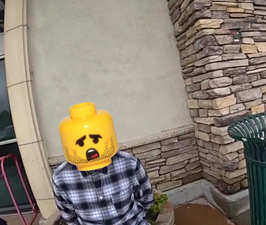 美國加州穆列塔警察局已經不是首次用lego公仔頭為疑犯遮臉。  加州警方FB