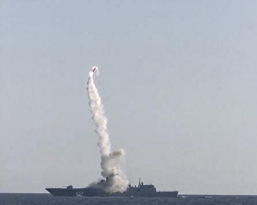 「鋯石」（Zircon）高超音速巡航導彈已完成了另一次成功的試射。俄羅斯國防部相片