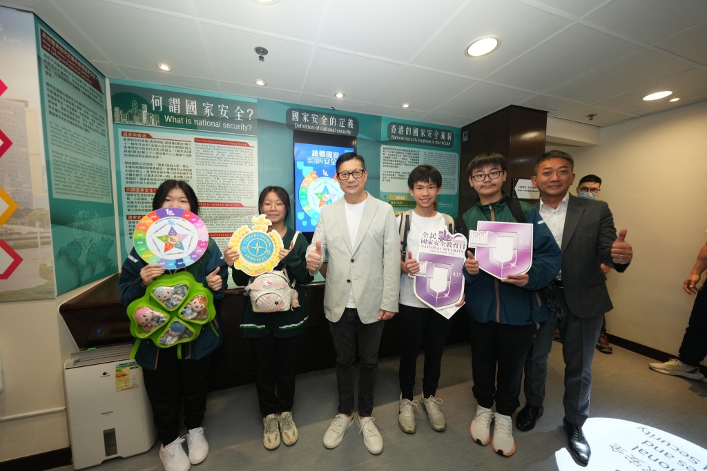 保安局局長鄧炳強到場參觀。懲教署fb圖片 保安局局長鄧炳強到場參觀。懲教署fb圖片