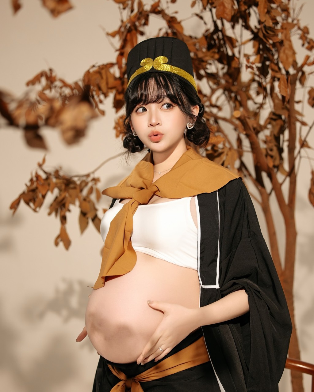 陳語謙育有一女一子。