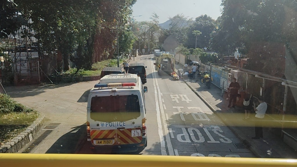 現場為八鄉錦上路近元崗村對開。網上圖片 現場為八鄉錦上路近元崗村對開。網上圖片