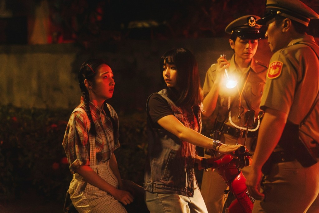 李沐、黑嘉嘉鬥戲。 