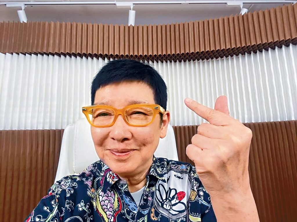 阿蘇經歷過幾次大病，笑看人生，懶理被全城狂轟「乞人憎」。