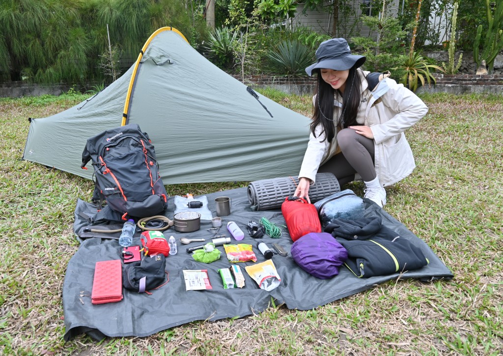 如海灘和郊野公園，如封閉後相關人士未得許可下進入屬違法，未來會檢視惡劣天氣下是否引用相關權力。資料圖片