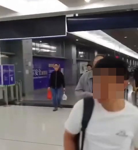 資料來源:Din Dong@facebook香港突發事故報料區及討論區 資料來源:Din Dong@facebook香港突發事故報料區及討論區