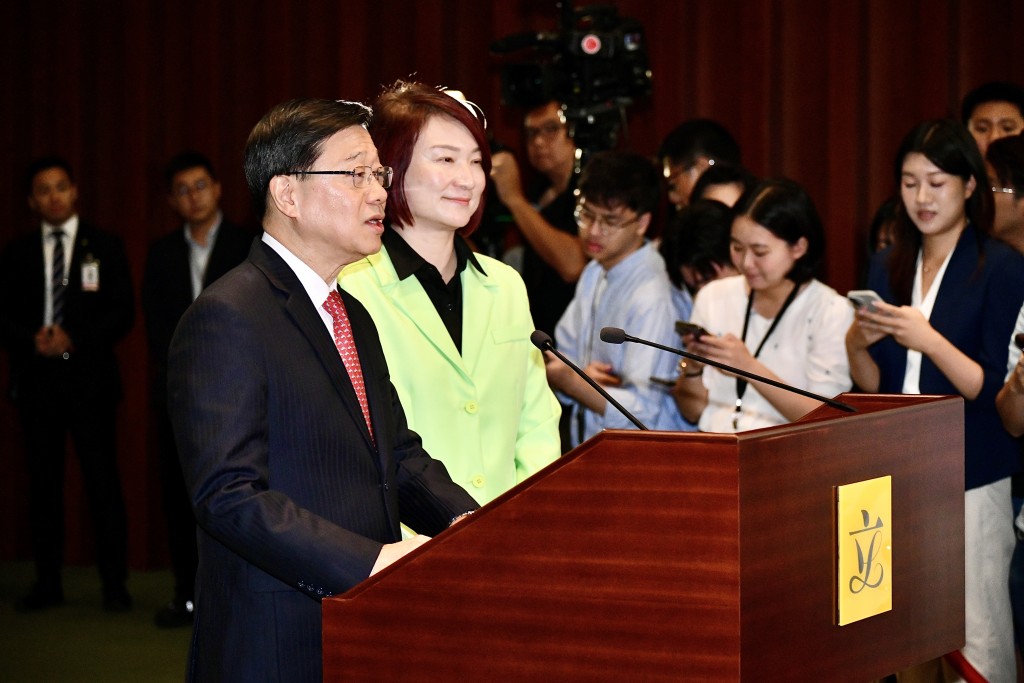 他強調交流會不限於單對單的探討，可同時與多位議員深度地討論同一問題，更可交流大家的心路歷程感受，令溝通增添一份人情味。