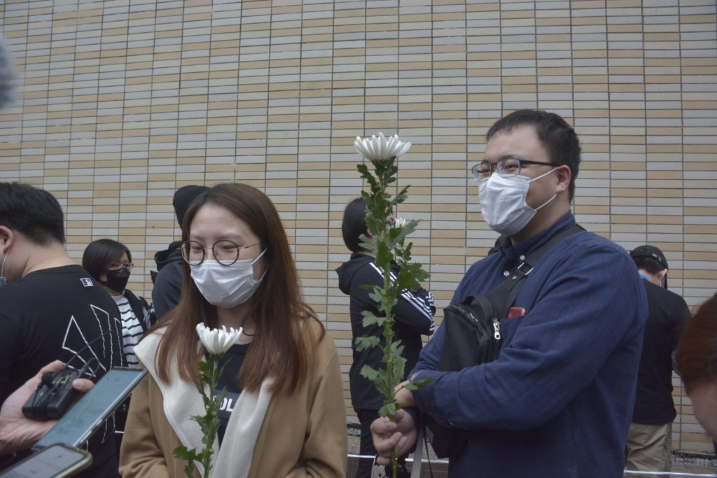 梁先生反問達哥那有一套戲不是精品?更謂看到台詞倒背如流。