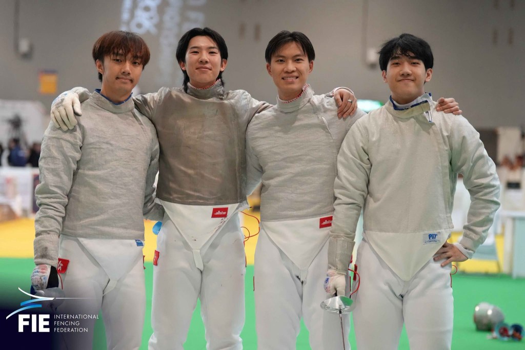 男佩團成員包括何柏霖(左起)、陳樂熹、何思朗及李俊林,跟獎台只差一步。FIE圖 男佩團成員包括何柏霖(左起)、陳樂熹、何思朗及李俊林,跟獎台只差一步。FIE圖