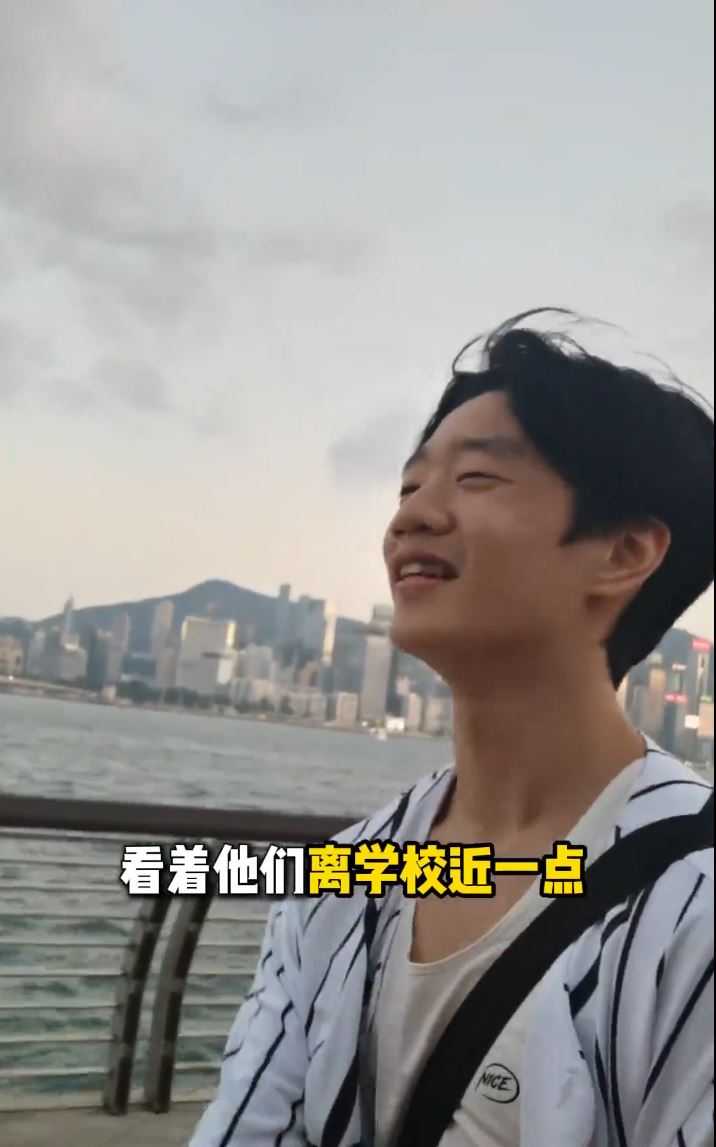 前奥运体操金牌得主杨威纠结是否让儿子入住学生宿舍。抖音