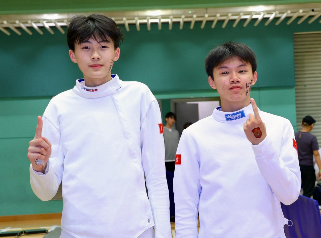 徐启哲（右）及黄柏耀（左）是应届亚少金、银牌得主，2人将于下周到巴西参加世青赛的少年组个人赛。徐嘉华摄
