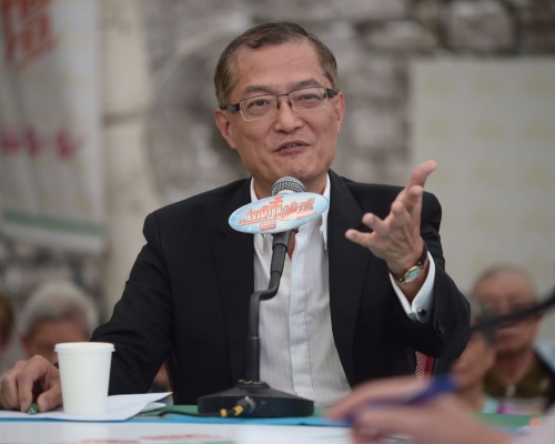 盧表示,該對姐弟說聲稱二人會捐器官的是後母,生母一早離世。