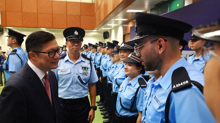 鄧炳強出席輔警結業會操。fb：鄧炳強