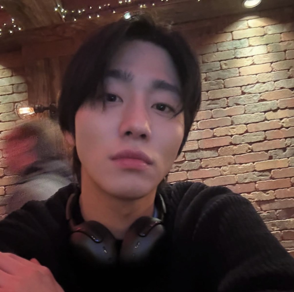 安孝燮的賀年說明被內地網民出征。