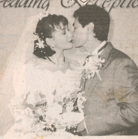 余安安1987年與賽車手李萬祺結婚，婚後誕下兩名女兒。