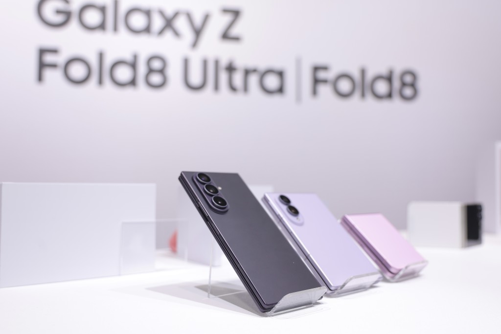 Android手機由幾十間廠商分頭生產,某家零件供應商出事影響也有限。 Android手機由幾十間廠商分頭生產,某家零件供應商出事影響也有限。
