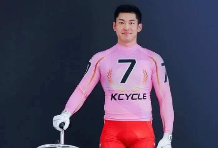单车选手郑海民。