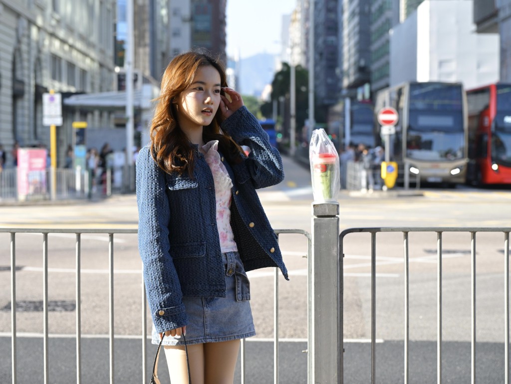 隨偏東氣流緩和，下周初至中期廣東天色逐漸好轉，日間相當溫暖，內陸地區炎熱。