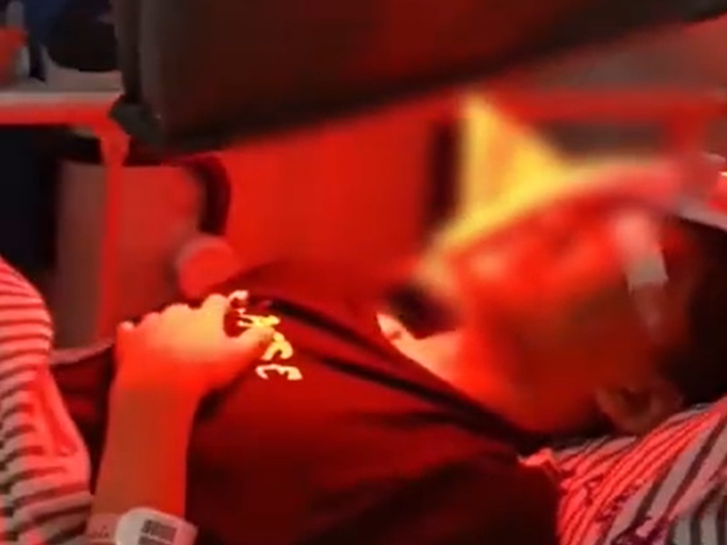 男生左眼被班主任打傷留醫。網圖