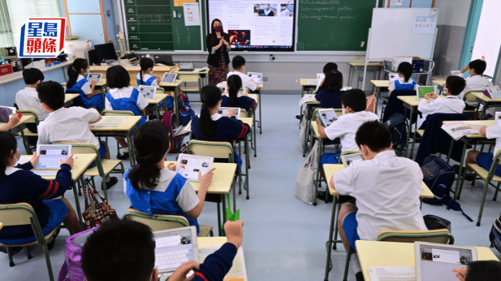 近年教育局於不同科目加入價值觀教育及國家安全元素。資料圖片