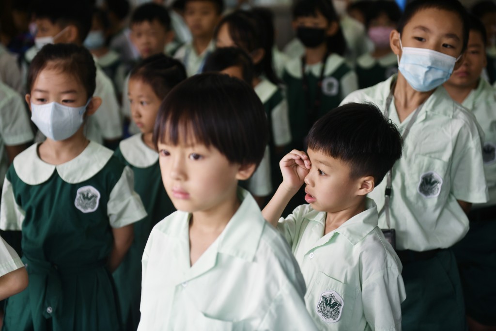 随小学常识科将于明年起逐步分拆为科学科及人文科，朱伟林期望当局与学界藉此机会，共同检视现时呈分试考评制度。 资料图片