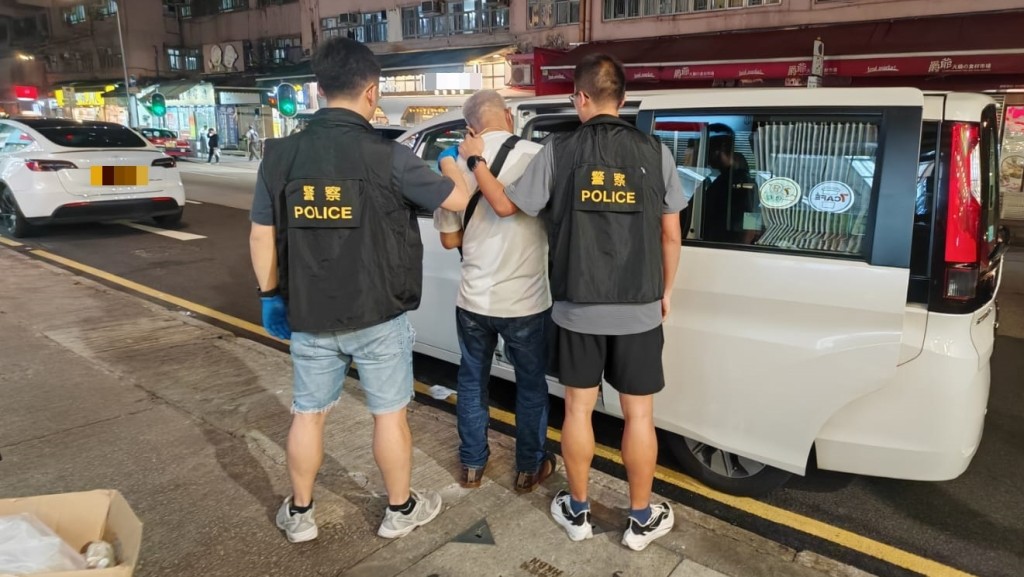 警拘新蒲崗販毒男 檢3萬元毒品包括太空油煙彈