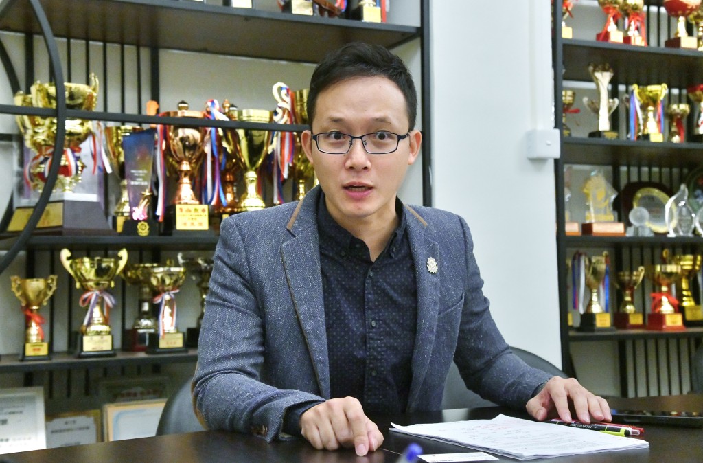 陳錦銘期望試卷多引用主流或年輕作家作品，令公開試變得更貼地。何健勇攝