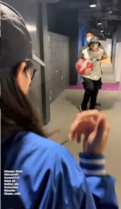 射緊。