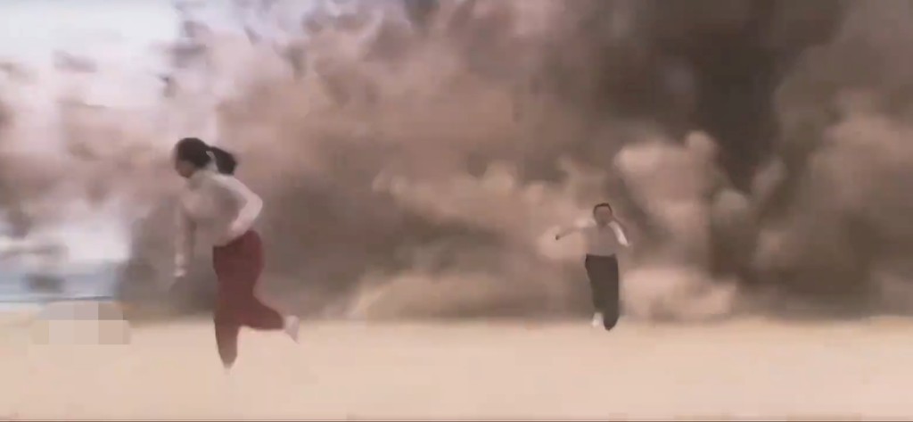 片中有著飛沙走石的震撼畫面。