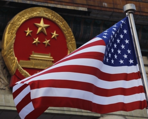 美对华2000亿美元商品加征关税正式生效。