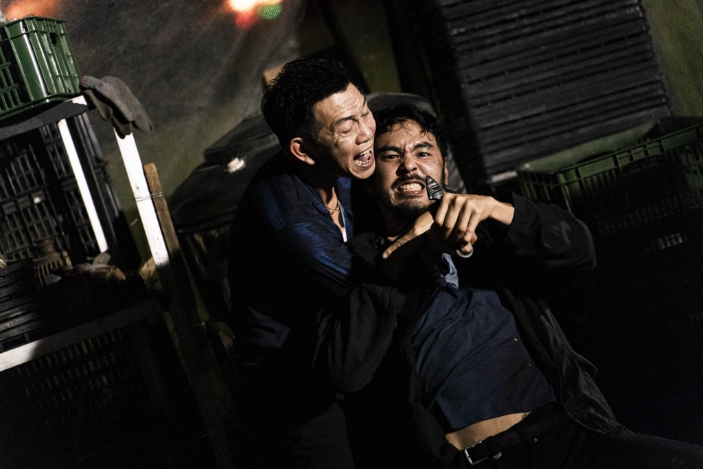 袁富華飾演香港仔，格衰又暴力，同陳桂林都有一場埋身肉搏。