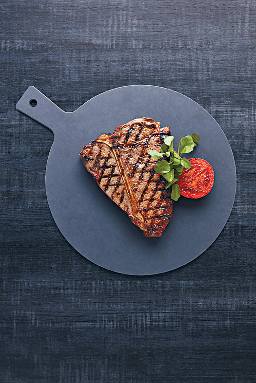 「Cagney’s Steakhouse」的牛扒鮮嫩多汁，焦香四溢，賣相吸引。