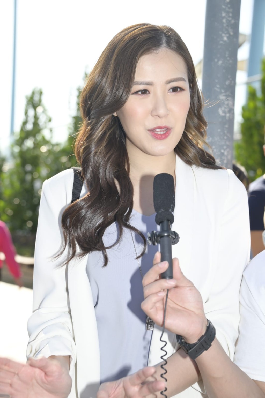 Moon表示將來結婚唔想搞大龍鳳,甚至鑽戒都唔需要。