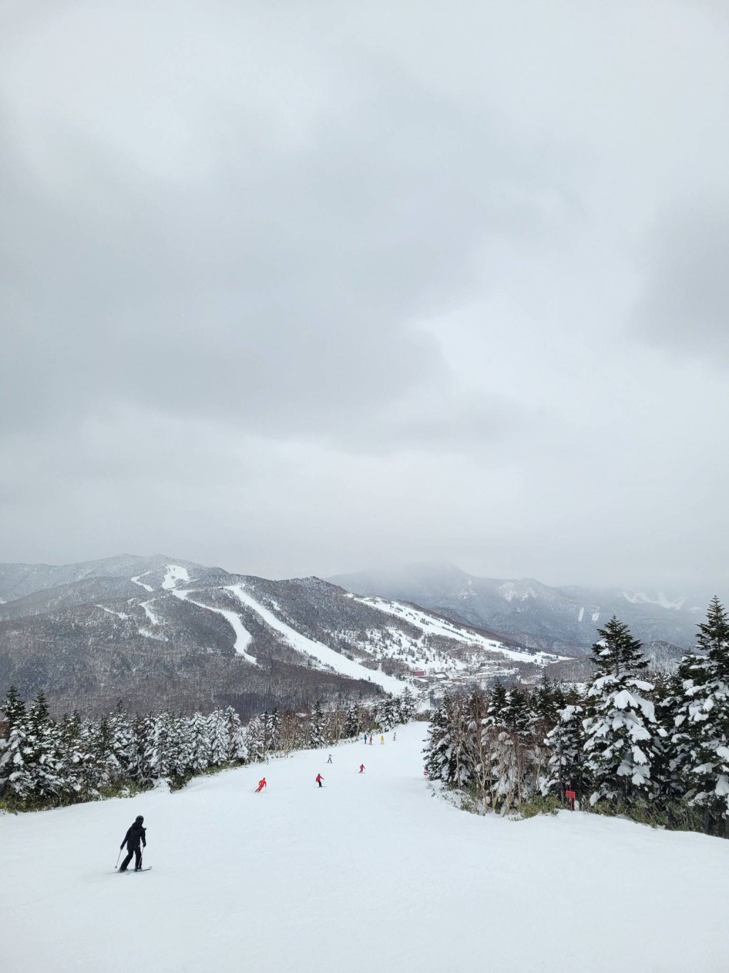 燒額山滑雪場備受愛好者歡迎。X