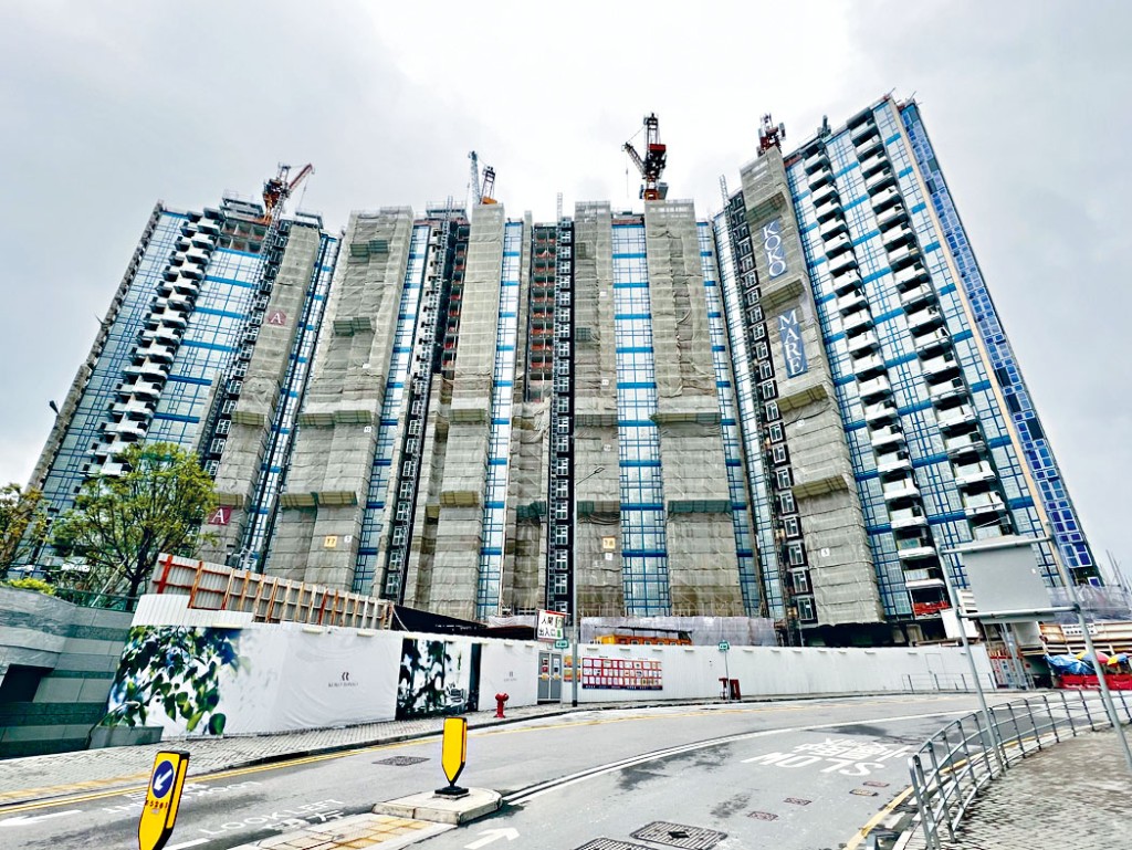 會德豐藍田KOKO MARE今日以先到先得形式推售98伙，入場價約588萬。