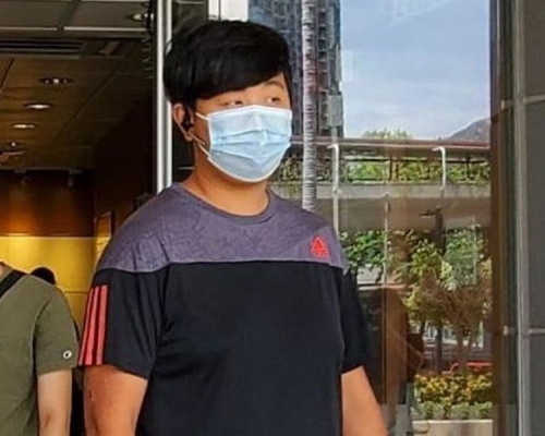 被告趙康勝襲警罪成。