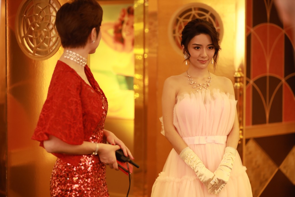 陈星妤于重头剧《一舞倾城》中演舞小姐。