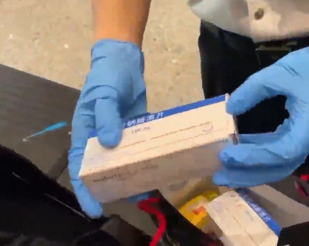 廣州海關在入境旅客行李搜出47支人體血液樣本。