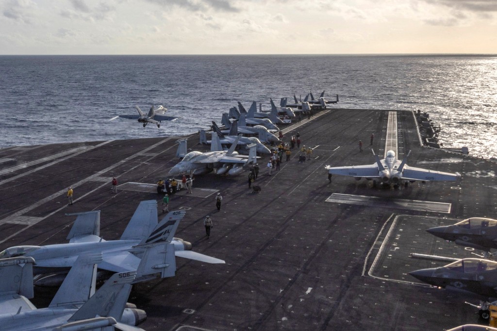 美國林肯號航空母艦創現代最長部署紀錄。 路透社
