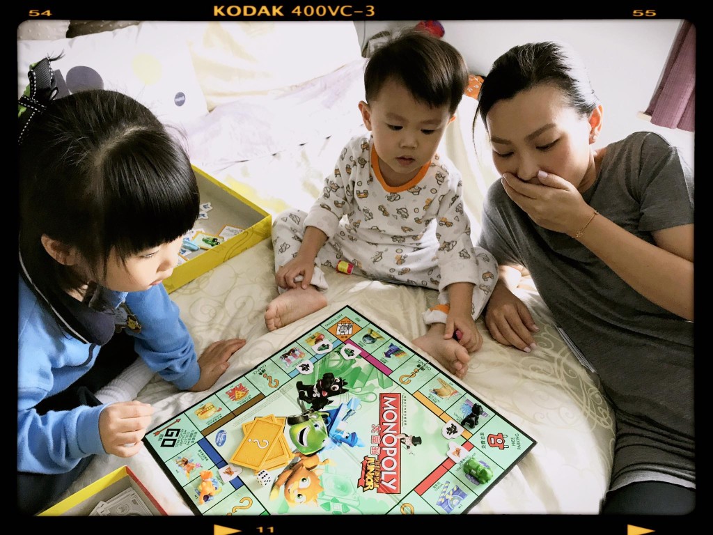 大女Emma、細仔Evan、老婆余思敏