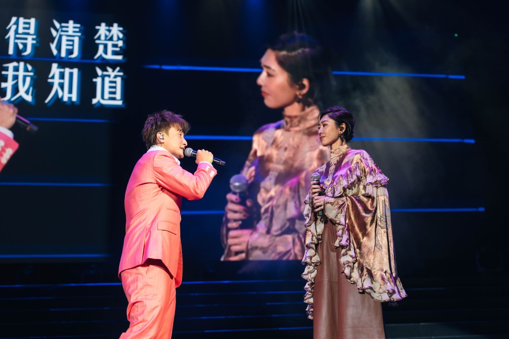 他邀得胡定欣擔任嘉賓。 他邀得胡定欣擔任嘉賓。