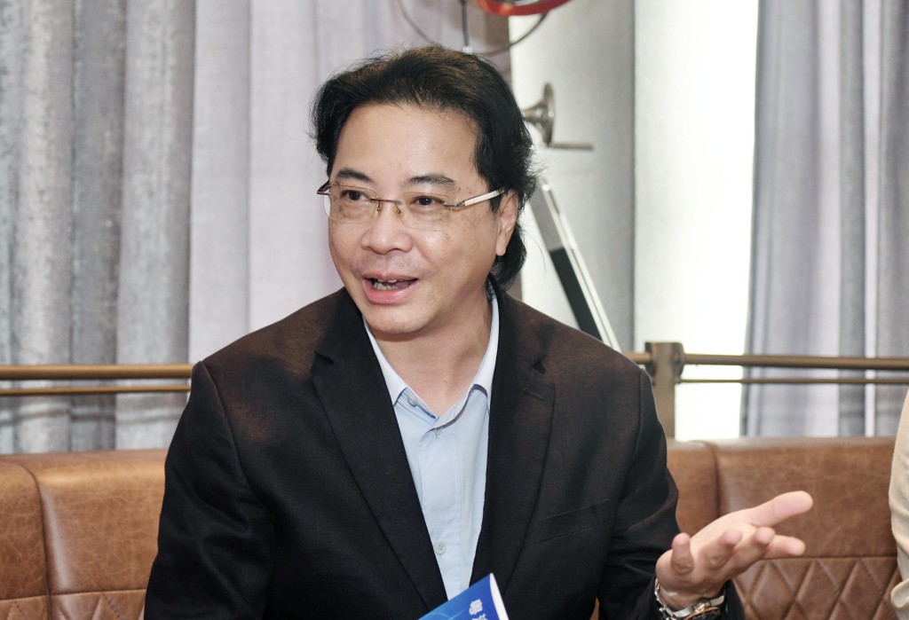 何偉樂期望政府日後可優化各項措施,亦可和旅遊業界和遊艇業界合作,設計不同遊艇旅遊路線。 何偉樂期望政府日後可優化各項措施,亦可和旅遊業界和遊艇業界合作,設計不同遊艇旅遊路線。