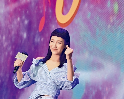 ■Gigi首度在會展舞台表演，笑言緊張到手心出汗！
