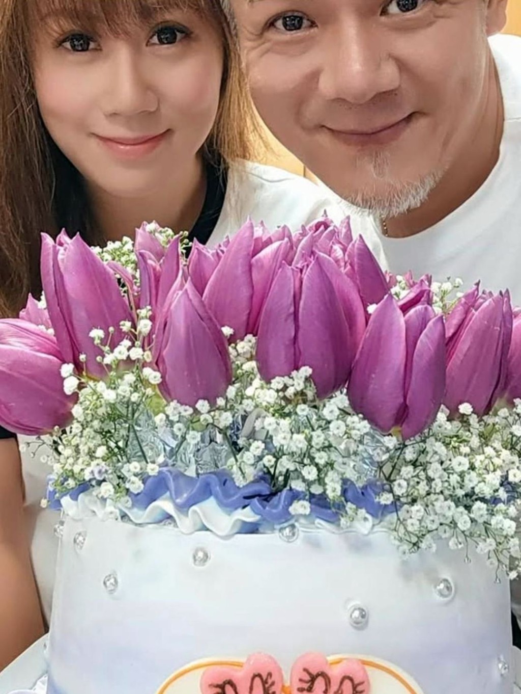 彭皓鋒慶祝結婚17周年。 彭皓鋒慶祝結婚17周年。