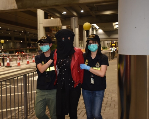 非裔女子涉販毒被捕。尹敬堂攝